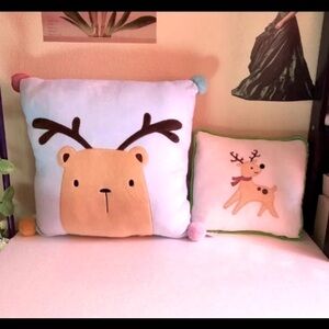 Reindeer Christmas / Holiday decorative Pillows Bundle of 2 NWT